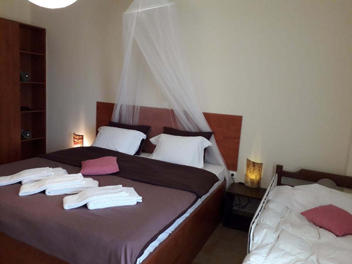 Marathon Beachside Villa 100M From The Beach Schinias Extérieur photo