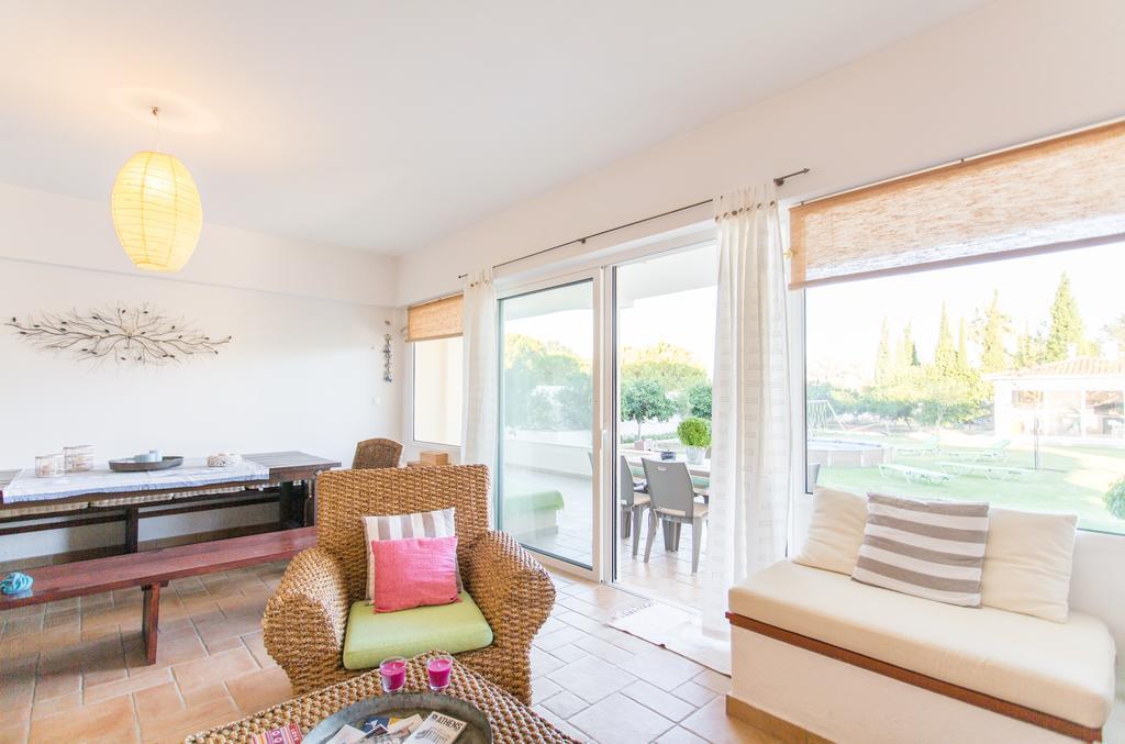 Marathon Beachside Villa 100M From The Beach Schinias Extérieur photo